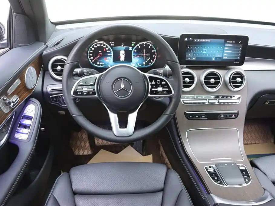 Mercedes-Benz GLC 2021 — фото 25