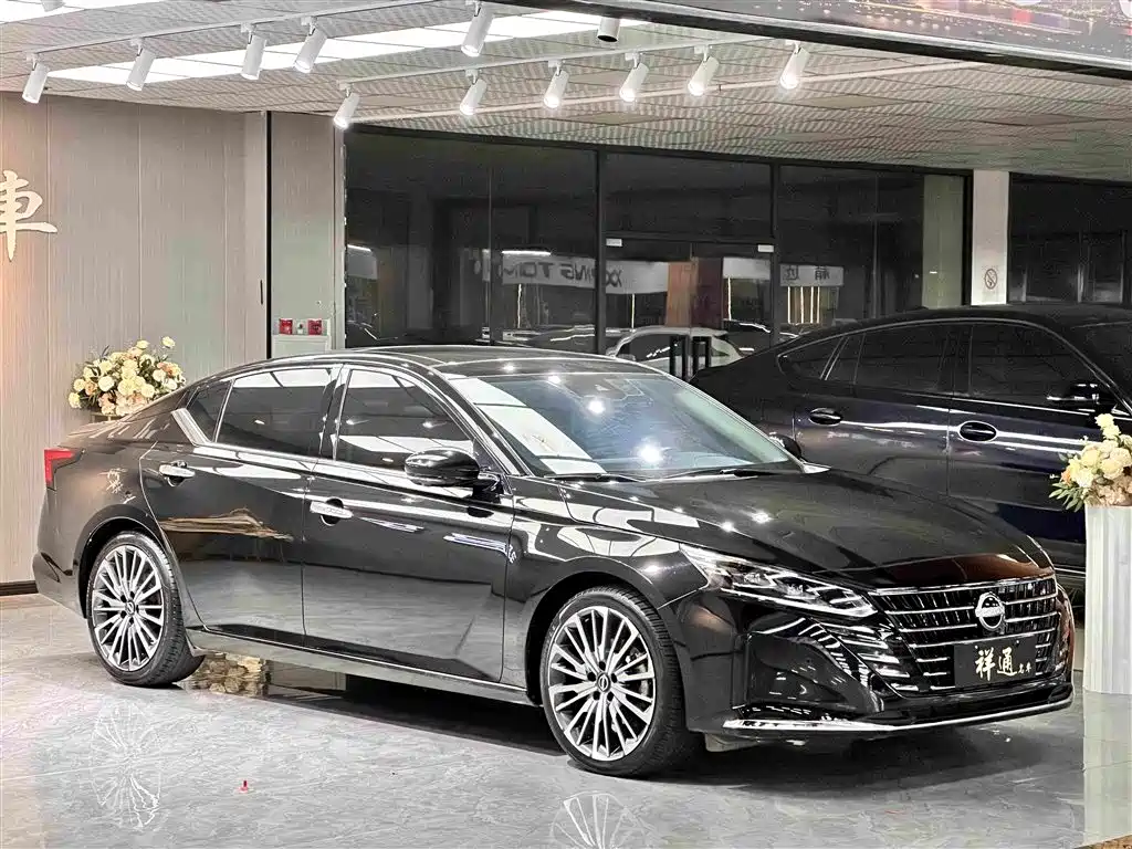 Nissan Teana 2023