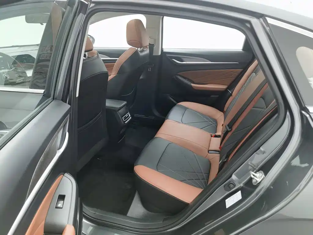 Changan Escape 2025 — фото 15