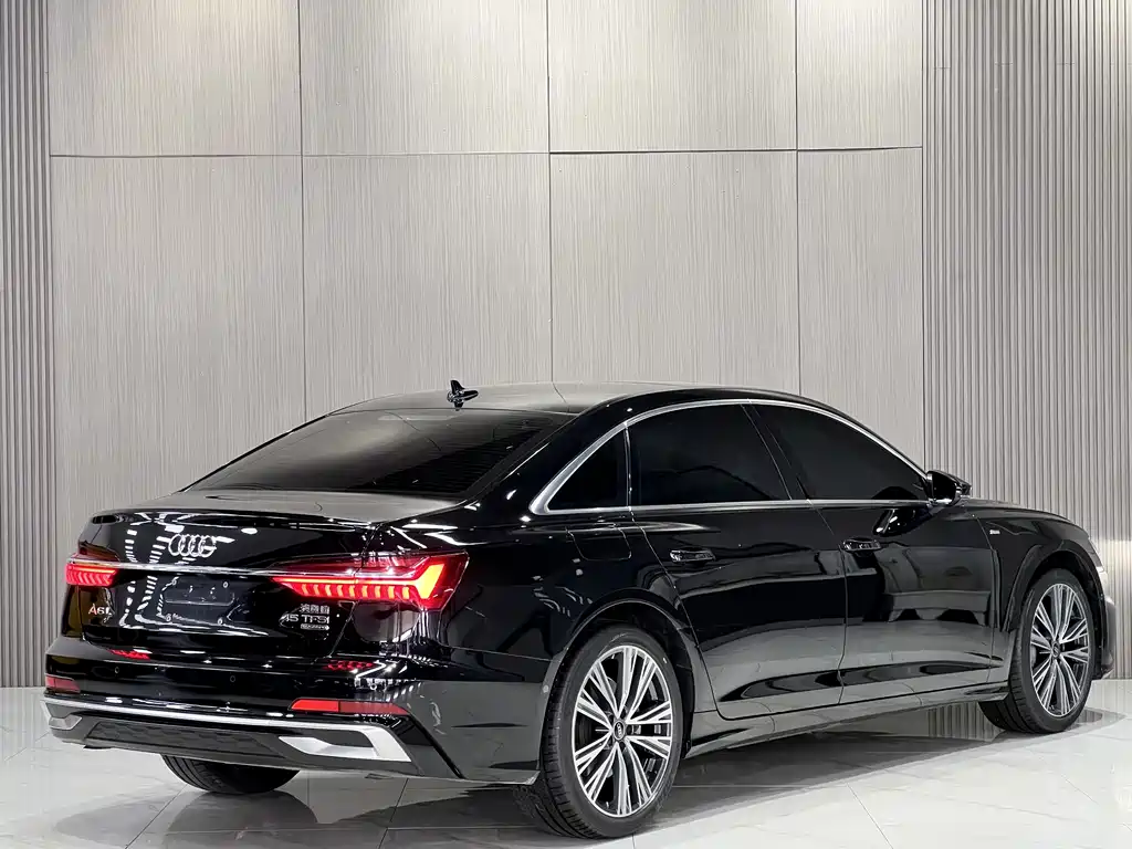 Audi A6L 2023 — фото 10