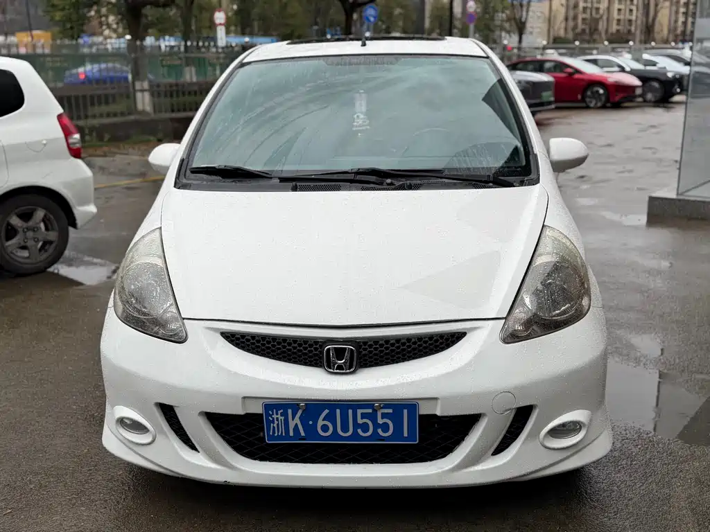 Honda Fit 2006 — фото 2