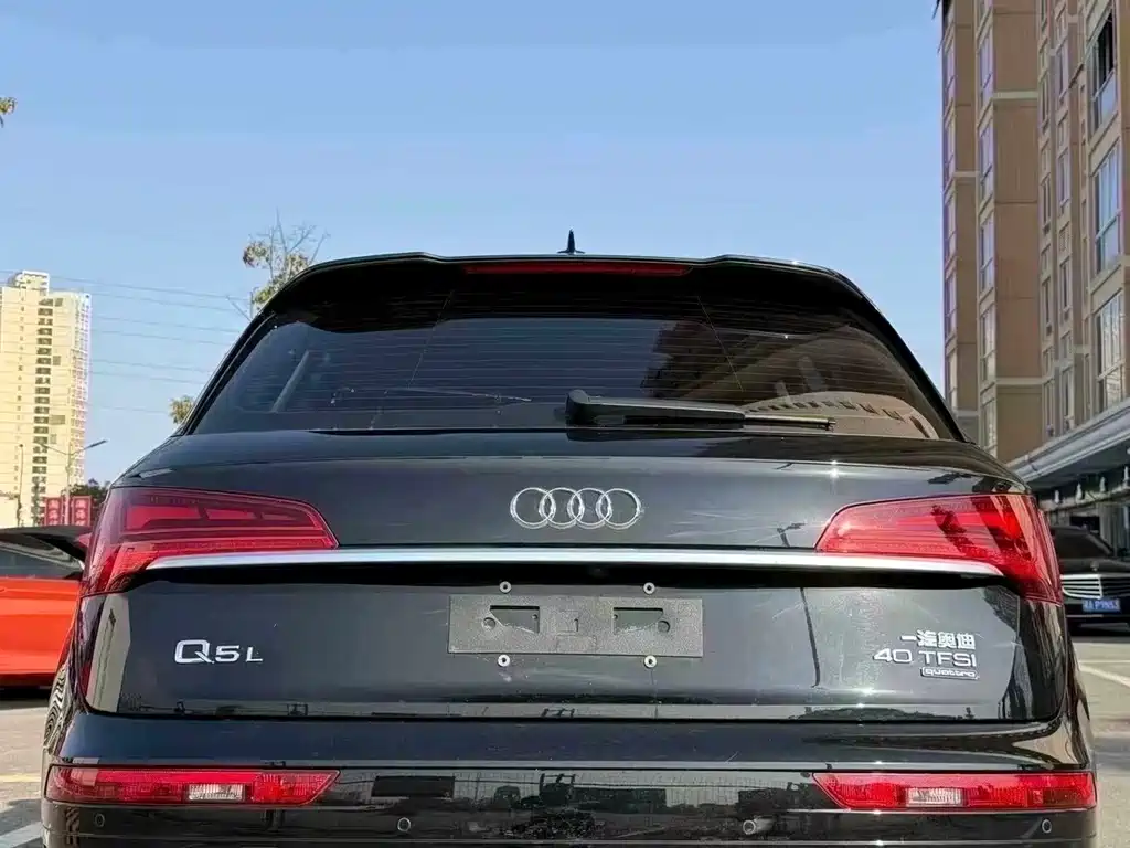Audi Q5L 2022 — фото 4
