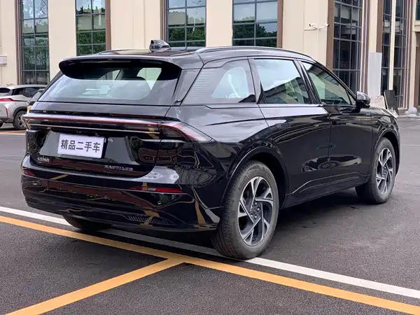 Lincoln Nautilus 2025