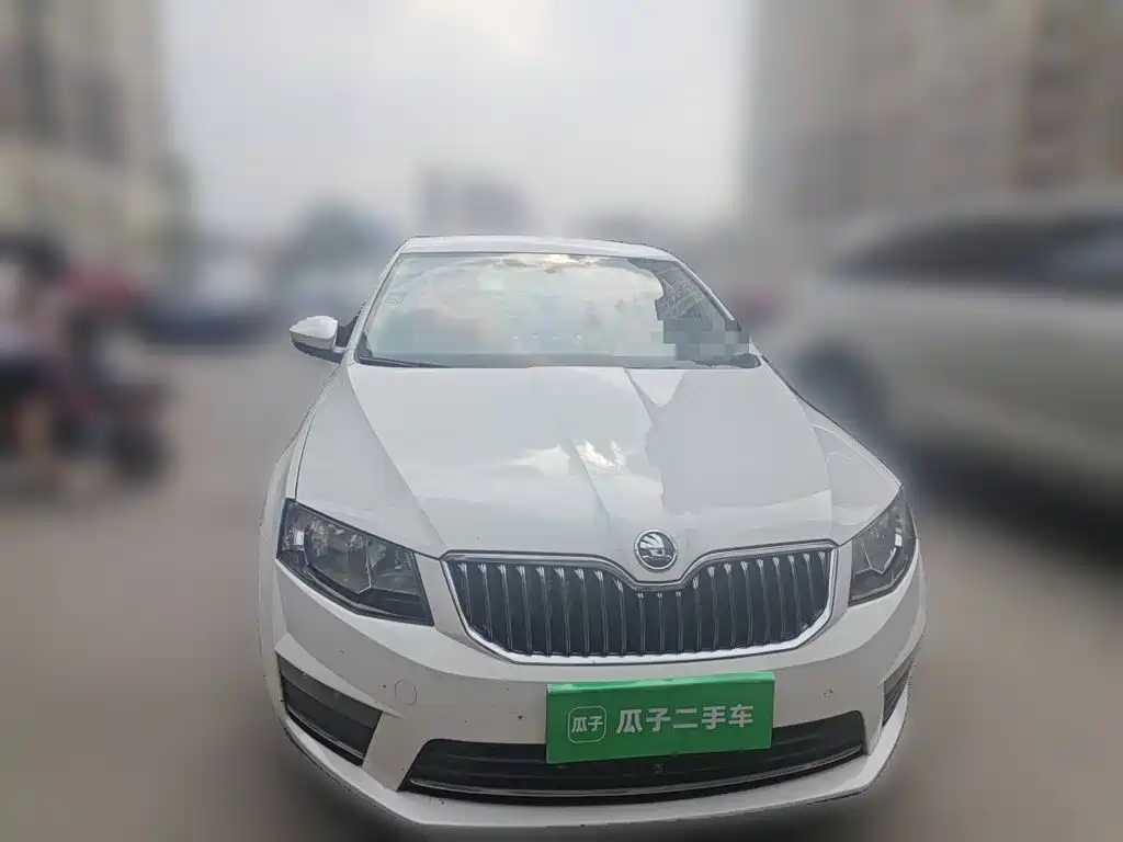 Skoda Octavia 2017 — фото 24