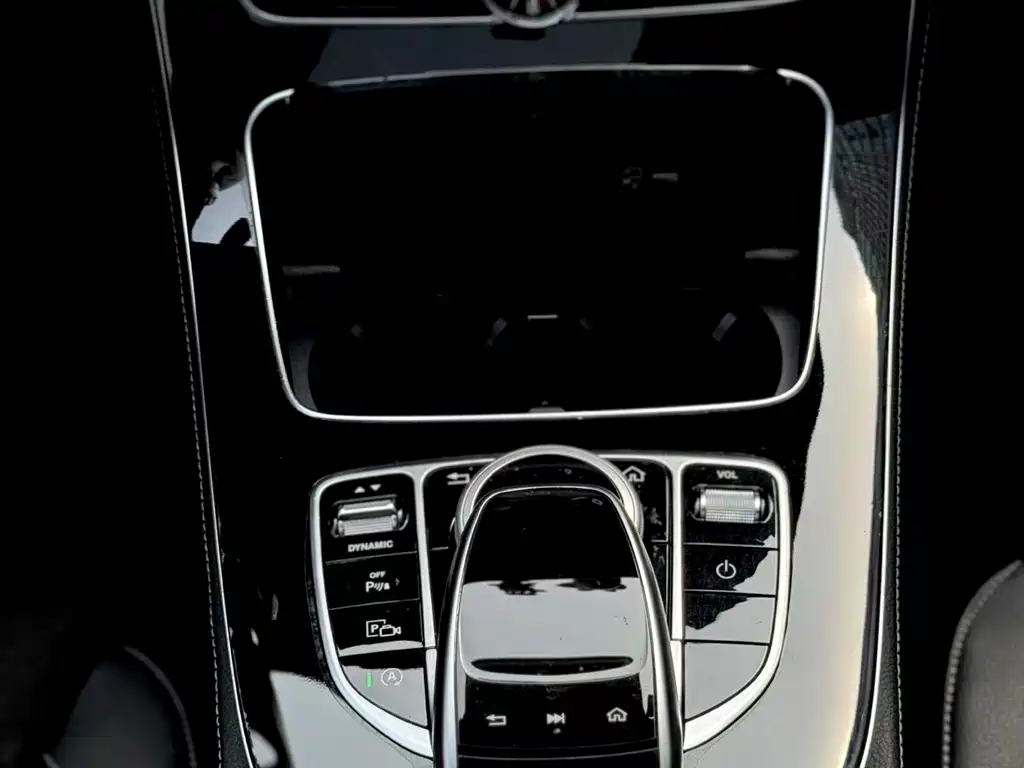 Mercedes-Benz E-Class 2018 — фото 11