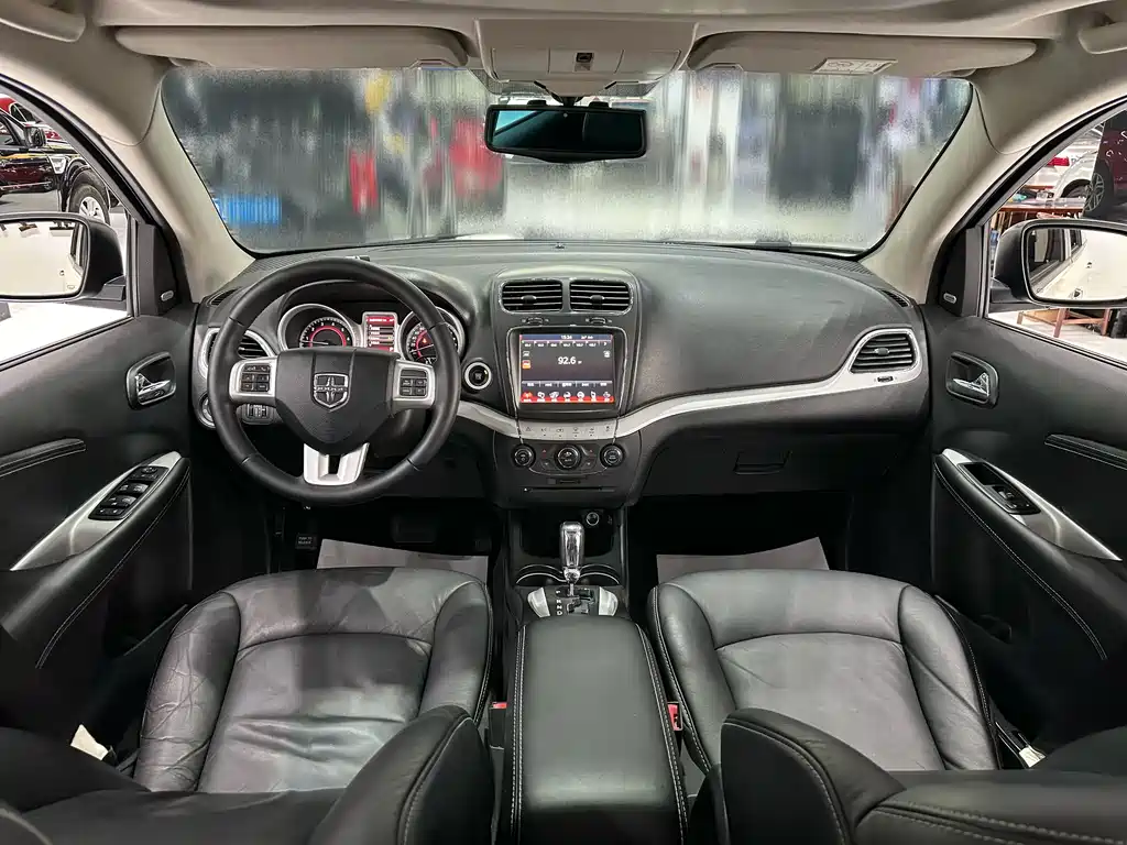 Dodge Journey 2014 — фото 8