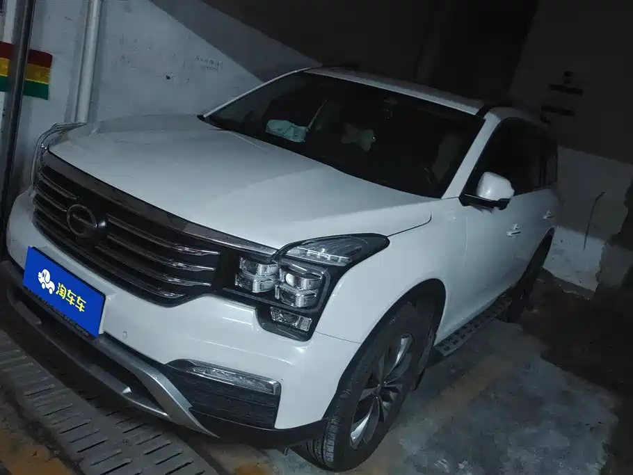 GAC Motor Trumpchi GS8 2017 — фото 1