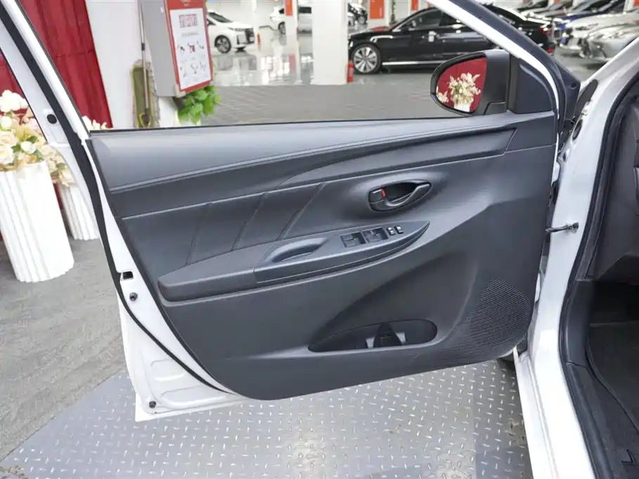 Toyota Vios FS 2021 — фото 10