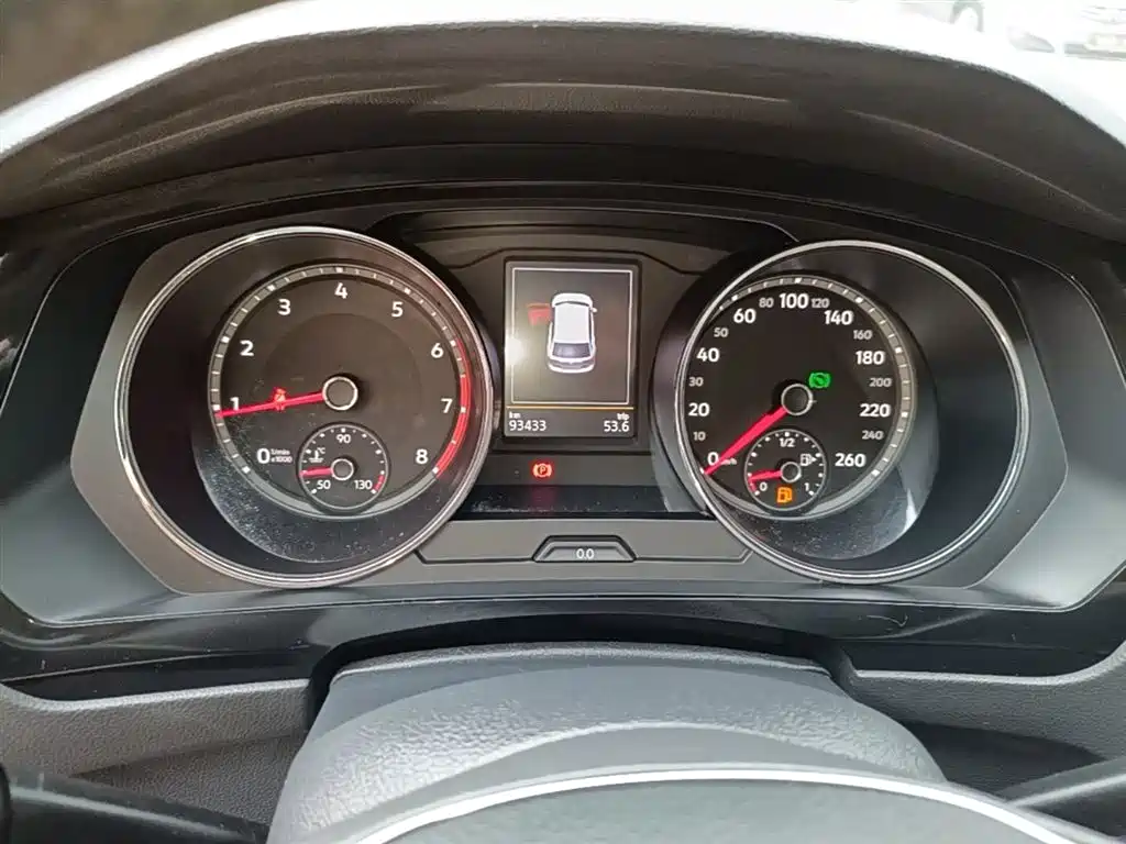 Volkswagen Tiguan L 2017 — фото 12