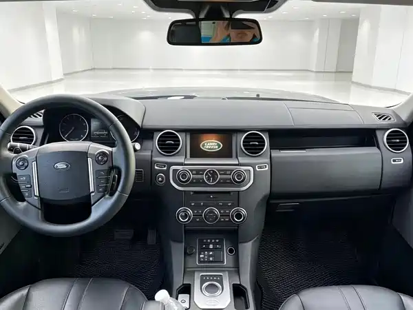 Land Rover Discovery 2015