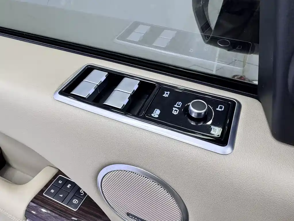 Land Rover Range Rover 2013 — фото 14