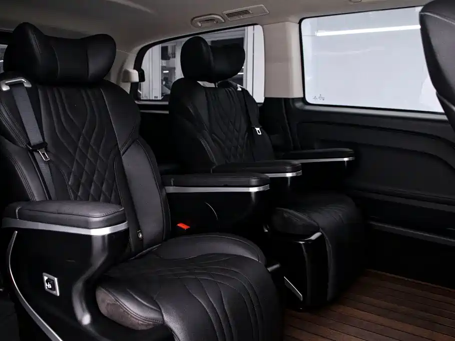 Mercedes-Benz Vito 2022 — фото 13