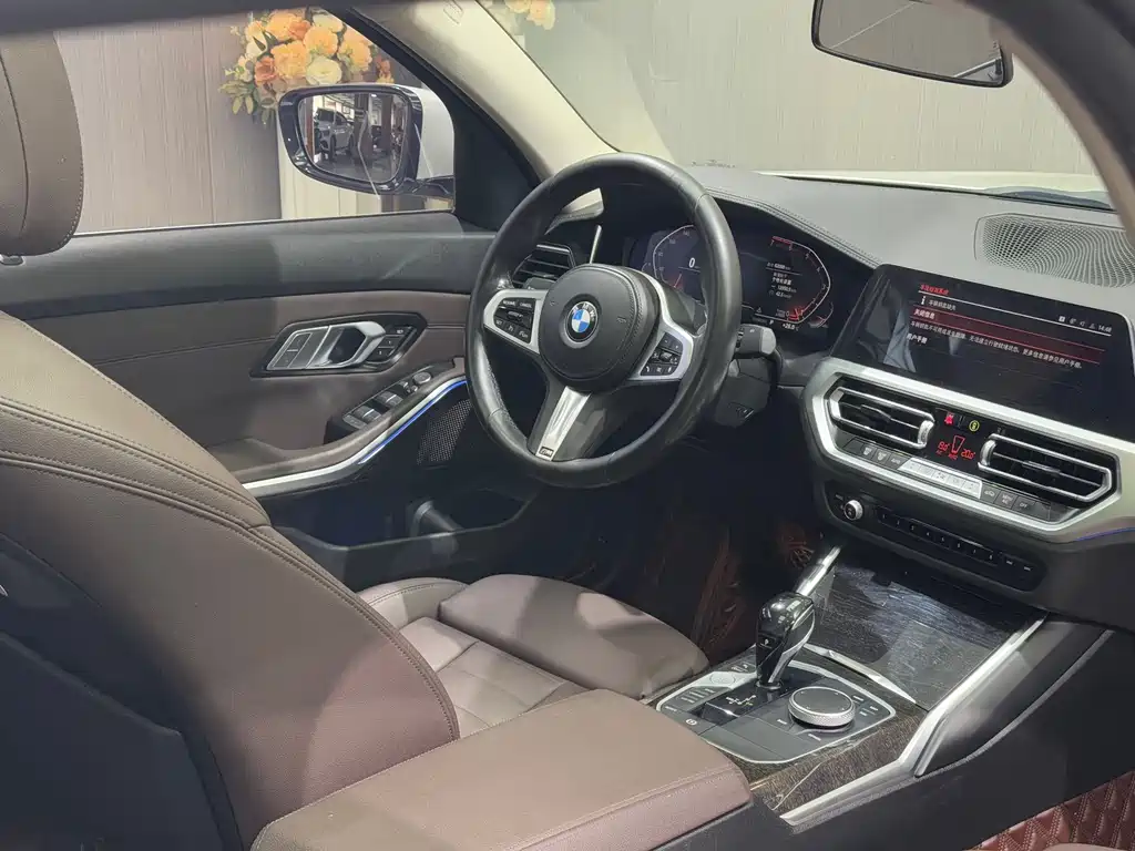 BMW 3 Series 2021 — фото 15