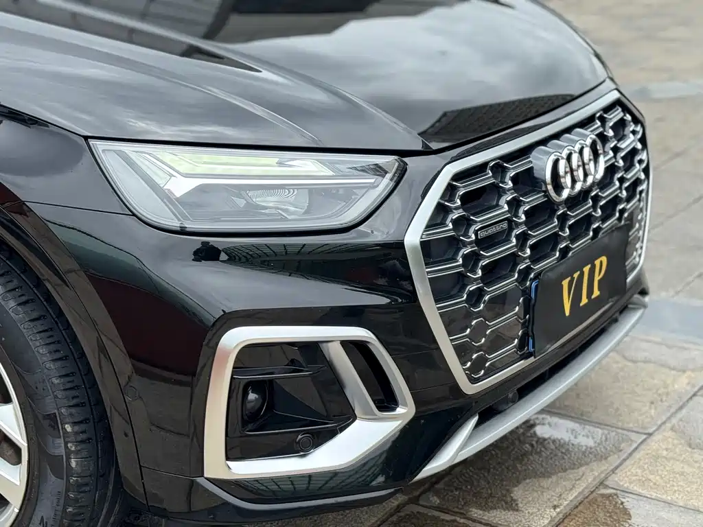 Audi Q5L 2023 — фото 37