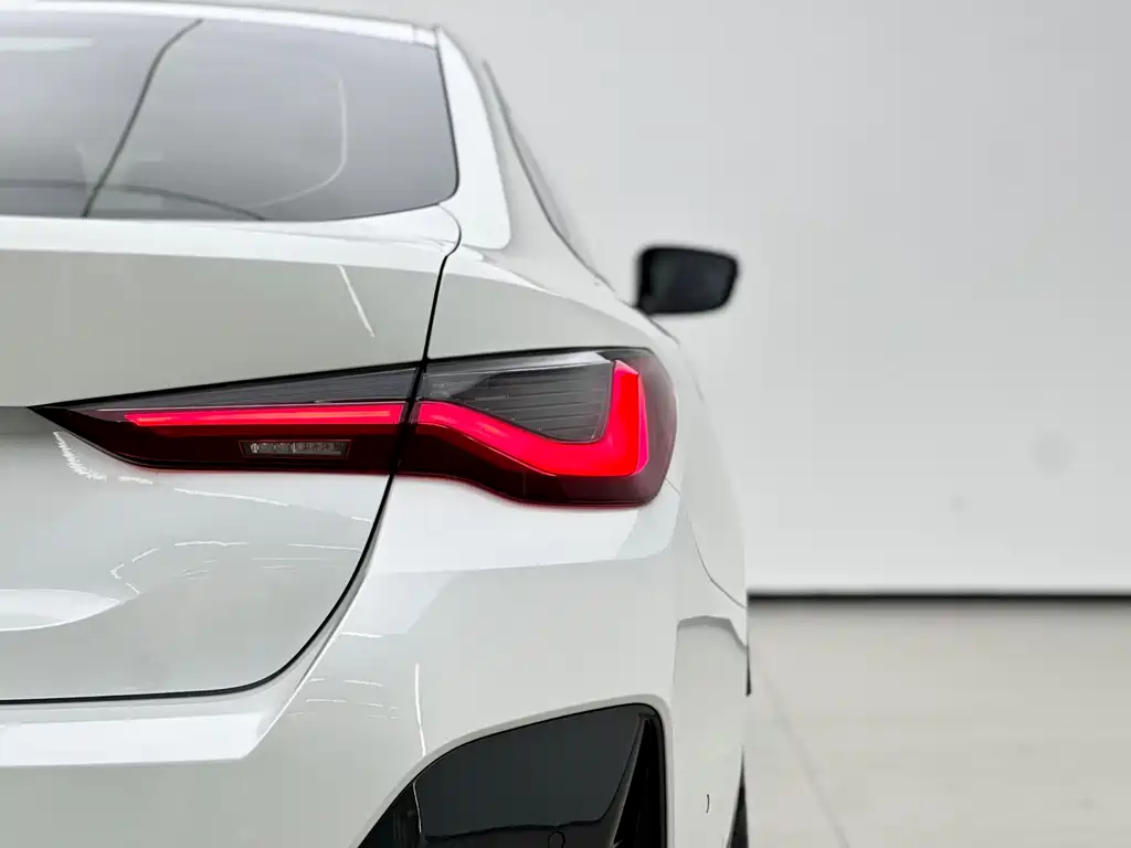 BMW 4 Series 2022 — фото 16
