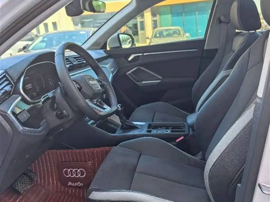 Audi Q3 2023 — фото 9