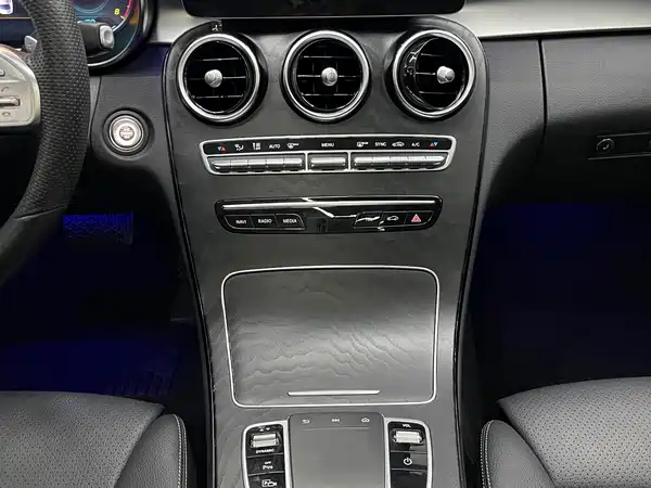 Mercedes-Benz C-Class 2021