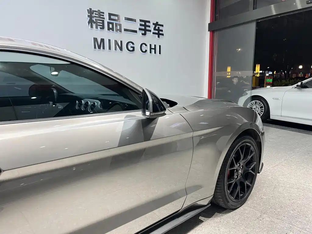 Ford Mustang 2021 — фото 10