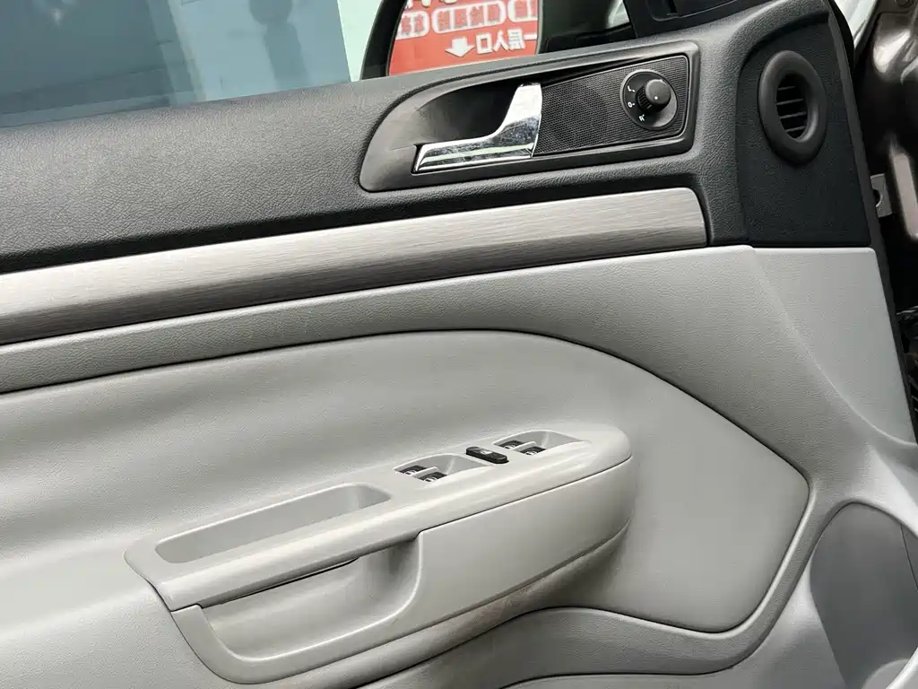Skoda Octavia 2010 — фото 15