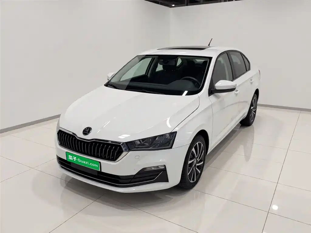 Skoda Rapid 2020 — фото 2