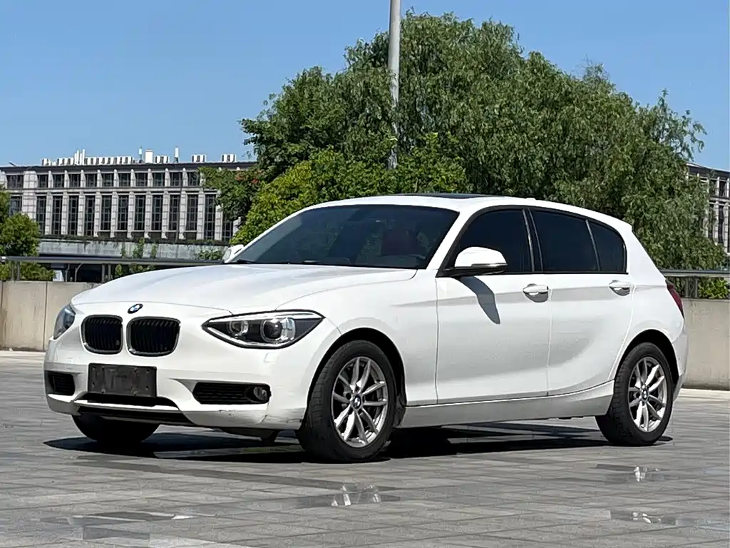 BMW 1 Series 2014 — фото 1