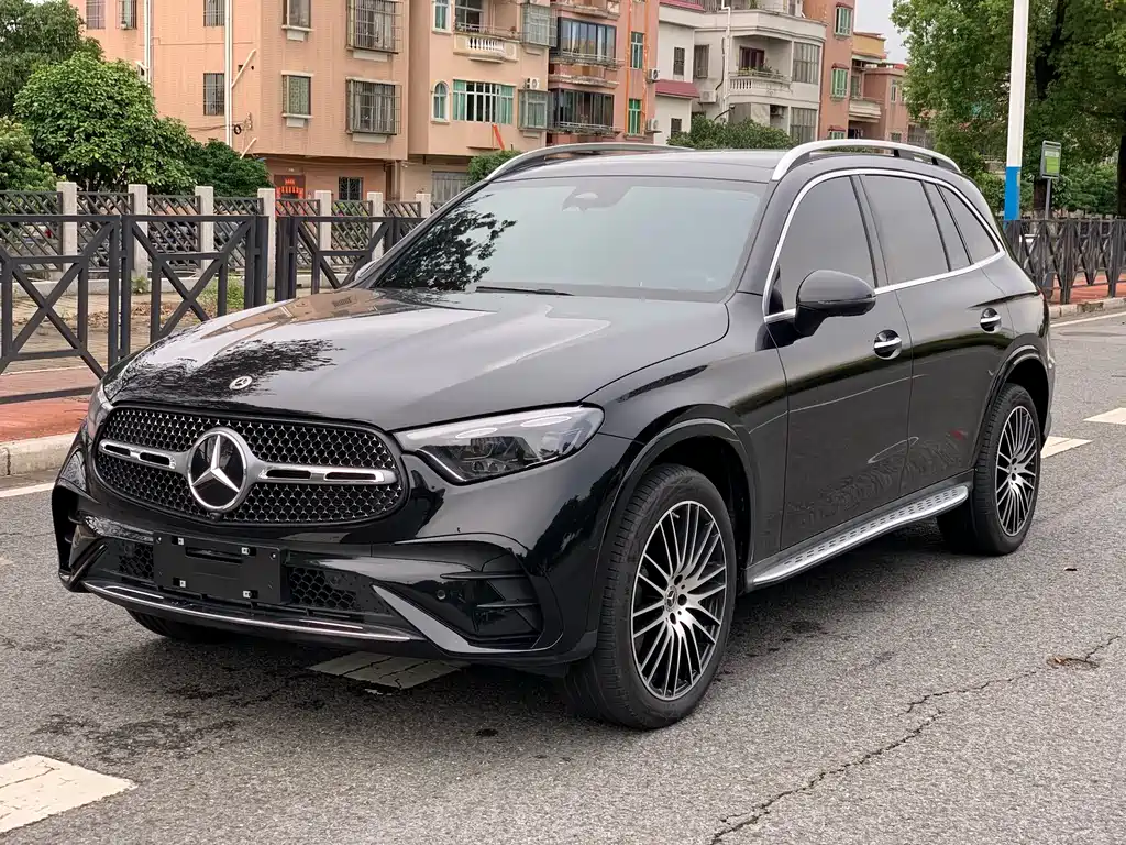 Mercedes-Benz GLC 2024 — фото 1