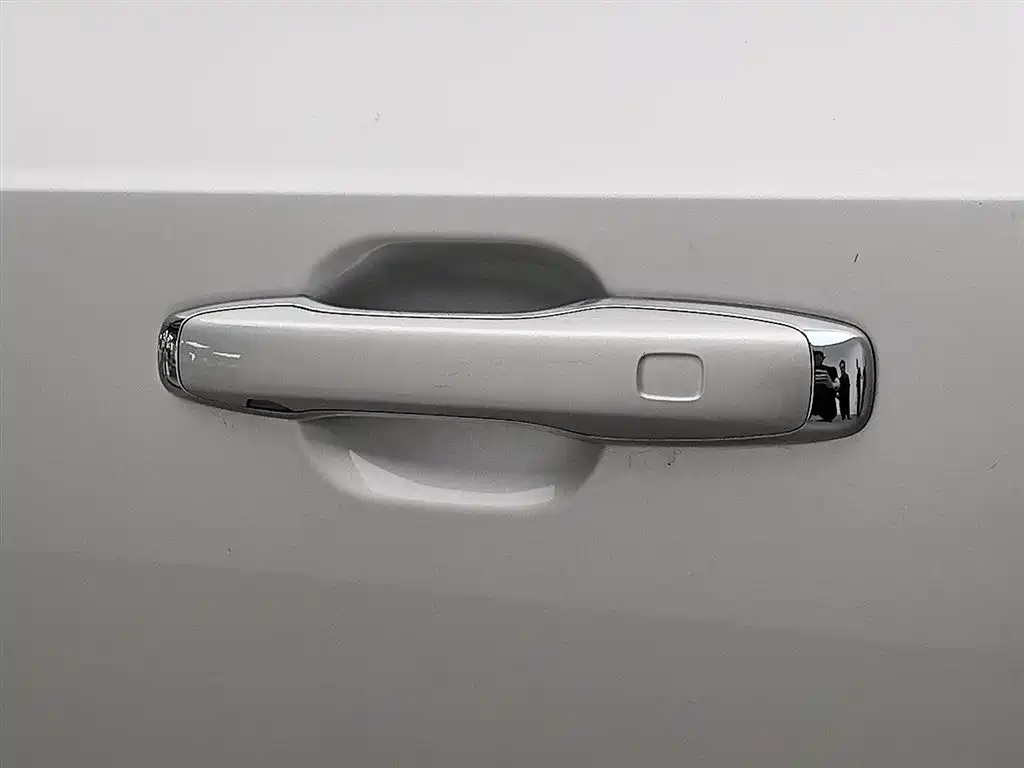 Volvo XC90 2017 — фото 15
