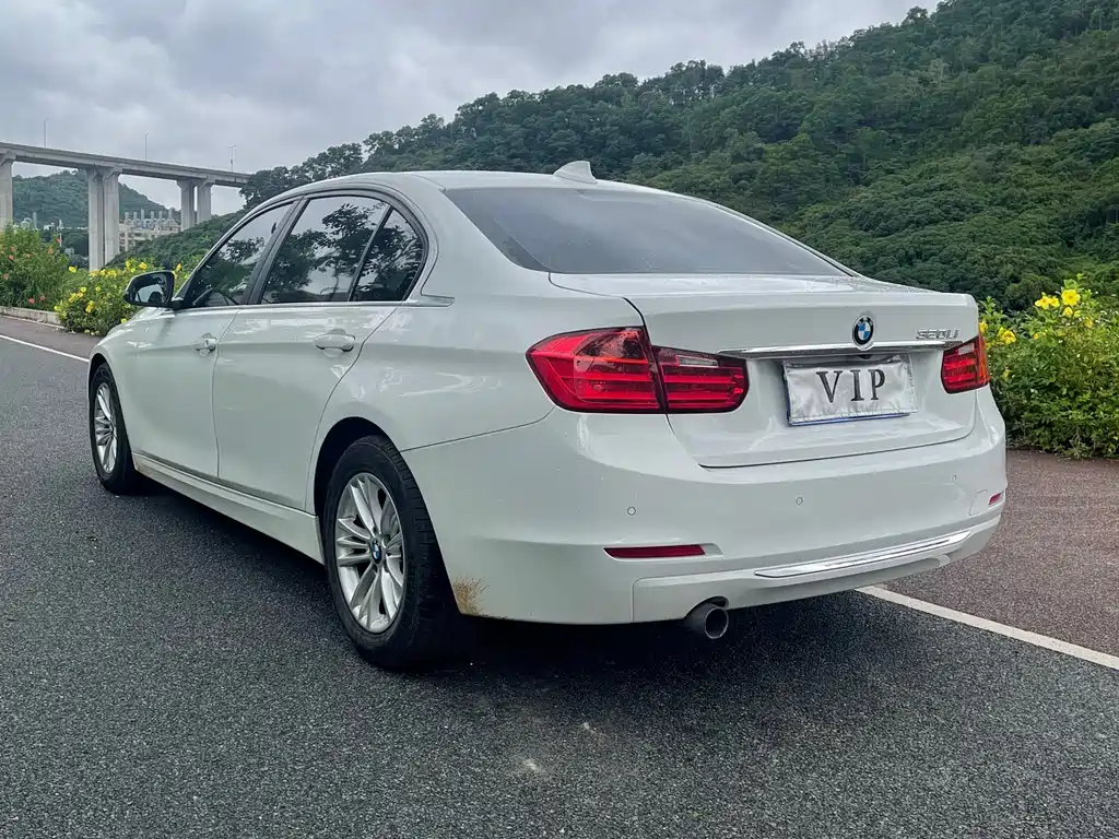 BMW 3 Series 2015 — фото 12