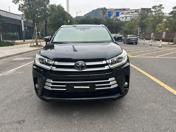 Toyota Highlander 2021