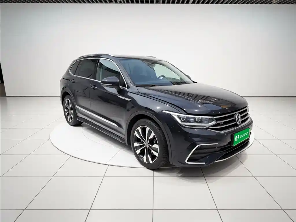 Volkswagen Tiguan L 2024 — фото 4