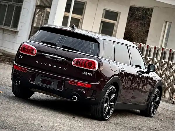 MINI Clubman 2016