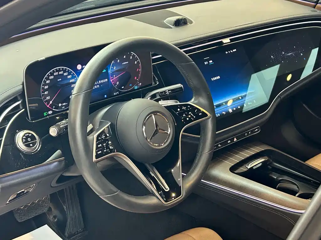Mercedes-Benz E-Class 2024