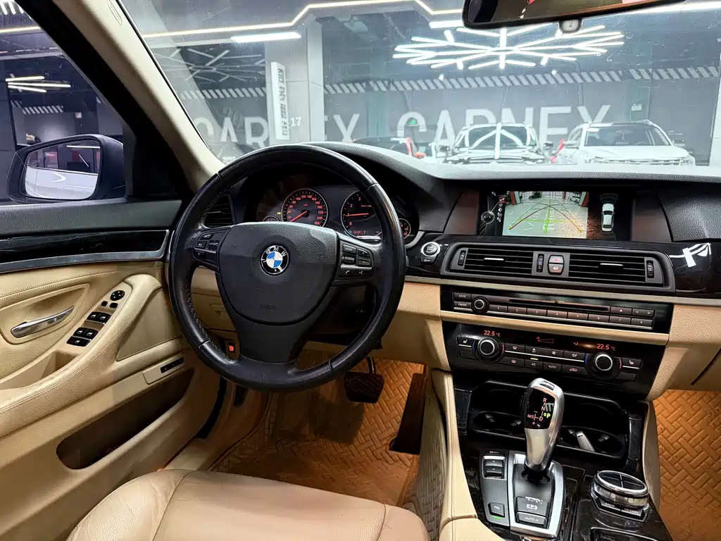 BMW 5 Series 2013 — фото 14