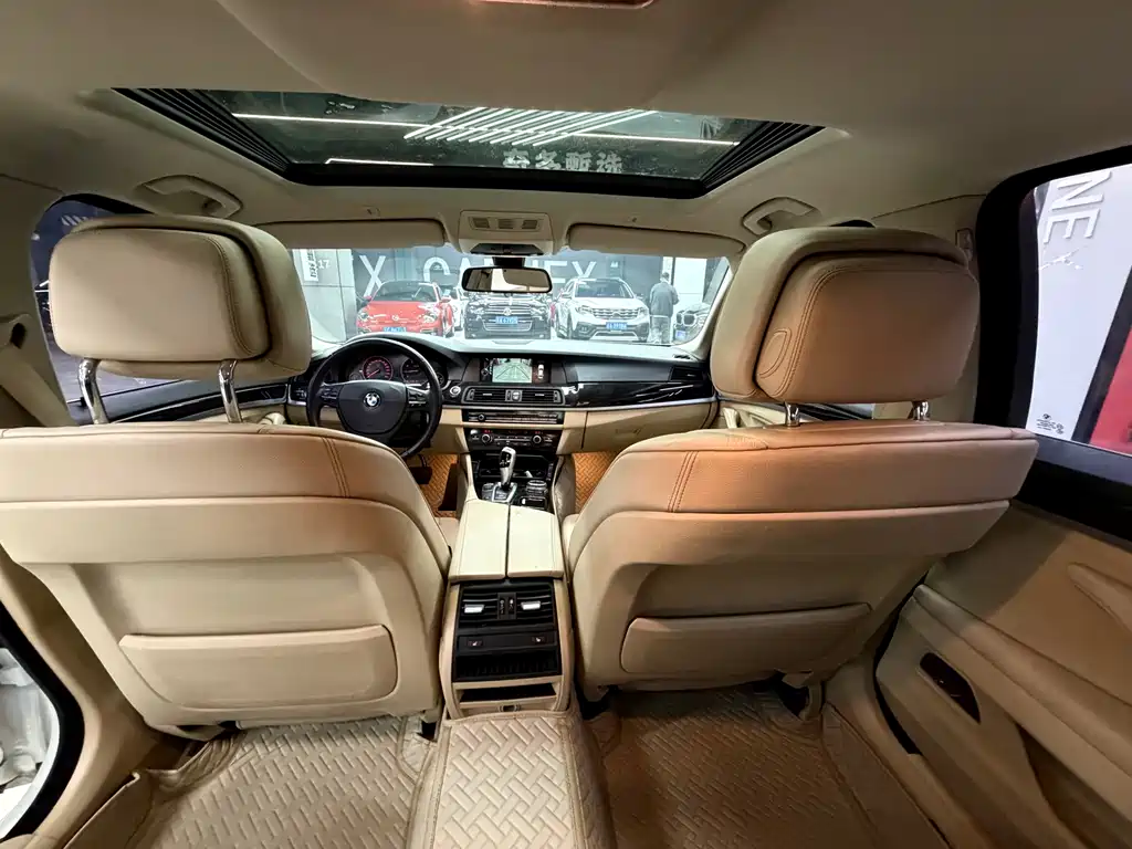 BMW 5 Series 2013 — фото 13