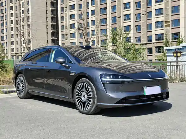 Stelato S9T 2025