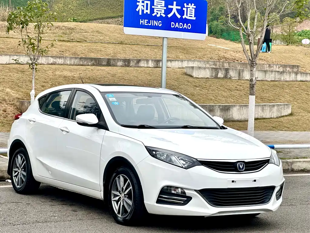 Changan Eado XT 2015 — фото 2