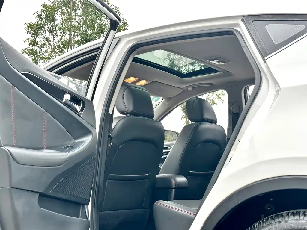 Changan Eado XT 2015 — фото 26