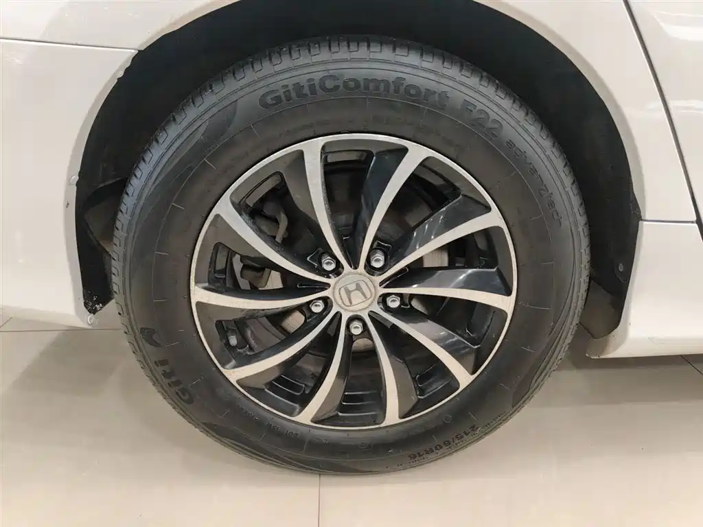 Honda Spirior 2016 — фото 13