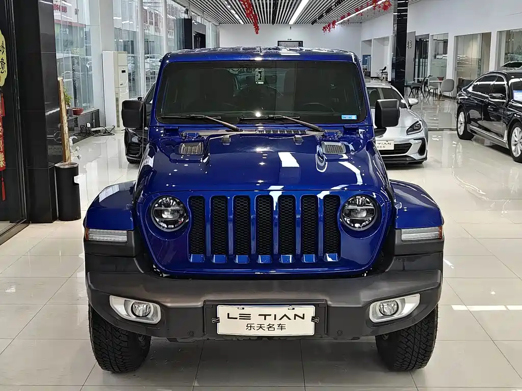 Jeep Wrangler 2020 — фото 2