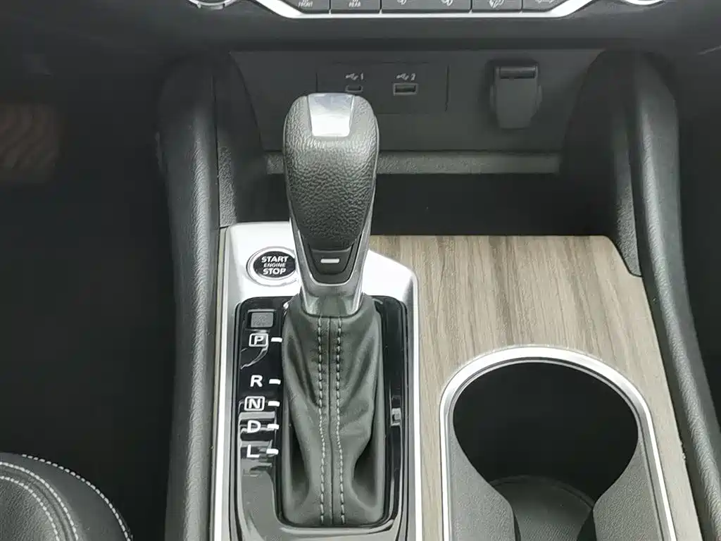 Nissan Teana 2022 — фото 13