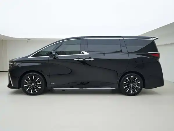 Toyota Alphard 2025