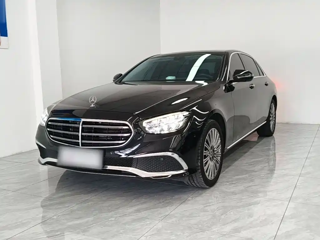 Mercedes-Benz E-Class 2022 — фото 2