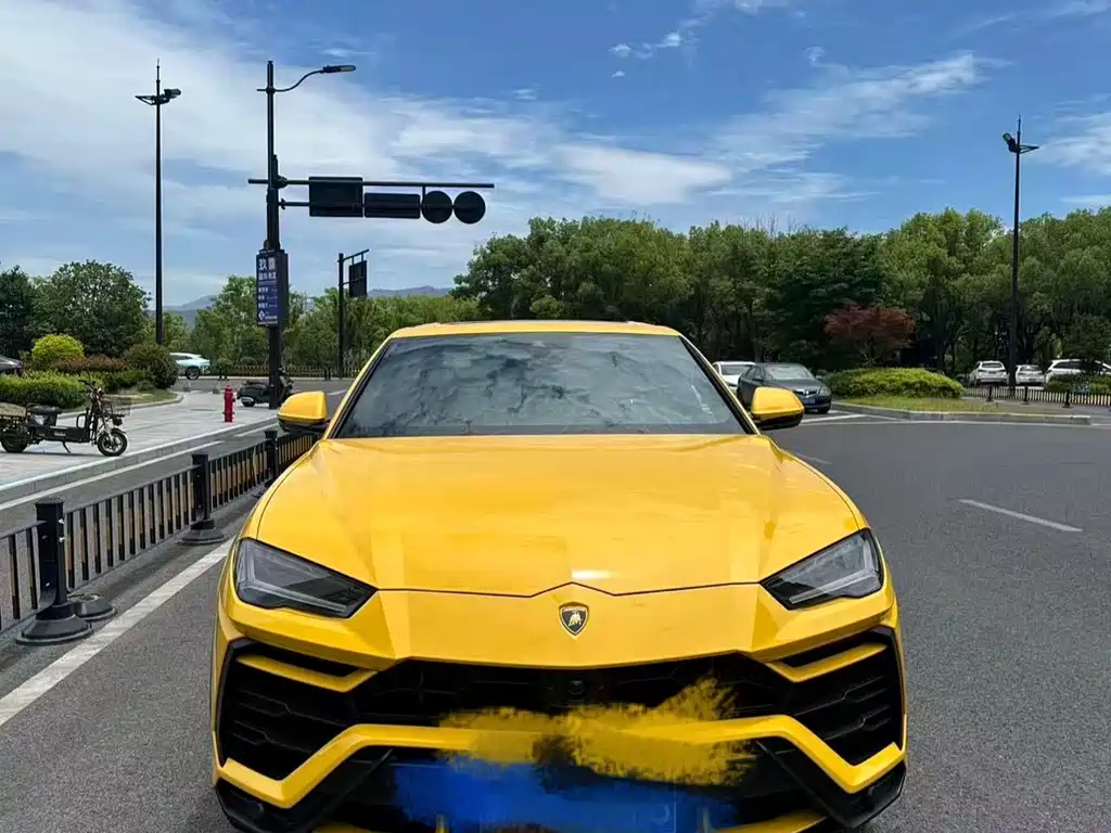 Lamborghini Urus 2019 — фото 2
