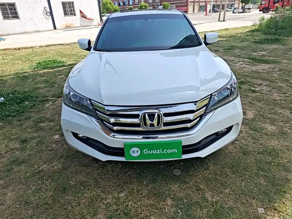Honda Accord 2015 — фото 3