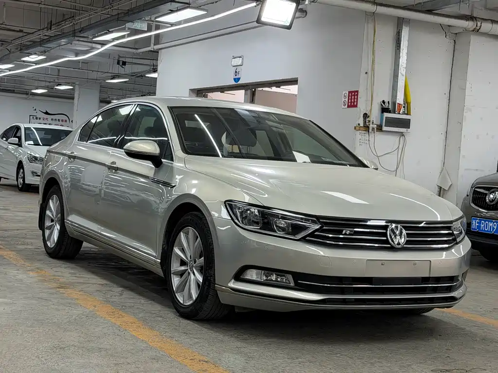 Volkswagen Magotan 2017 — фото 2