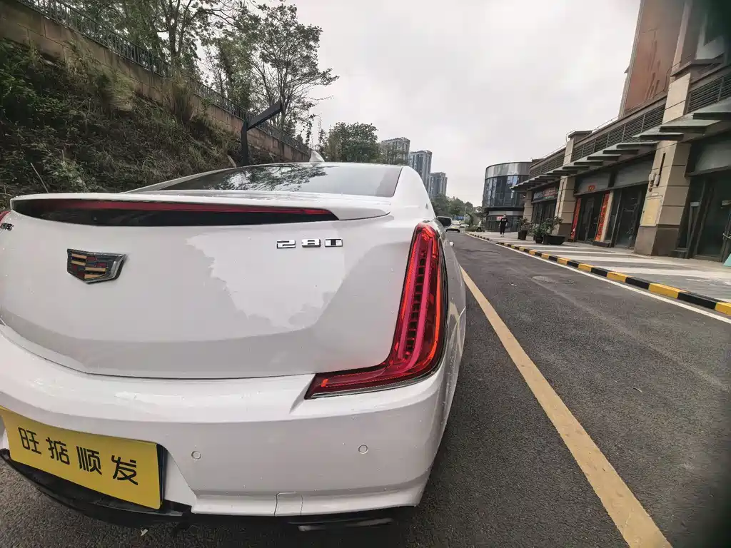Cadillac XTS 2018 — фото 29