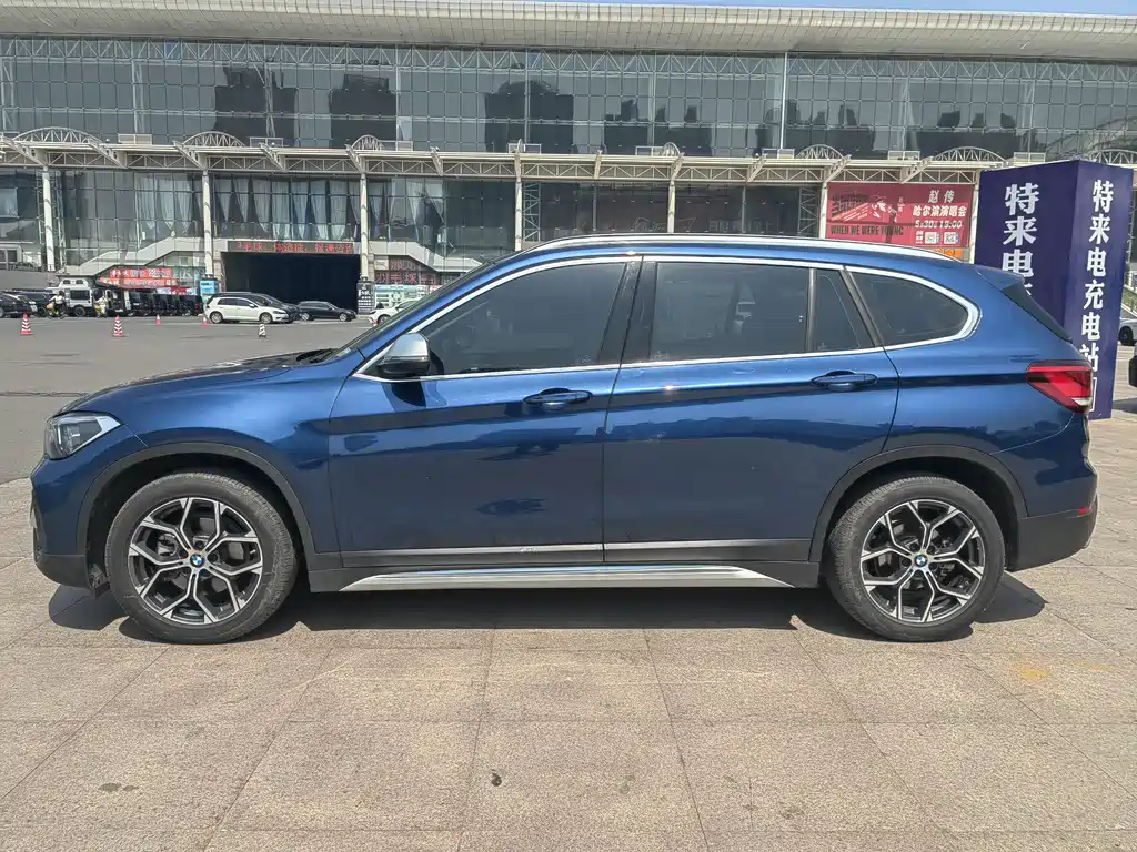 BMW X1 2021 — фото 8