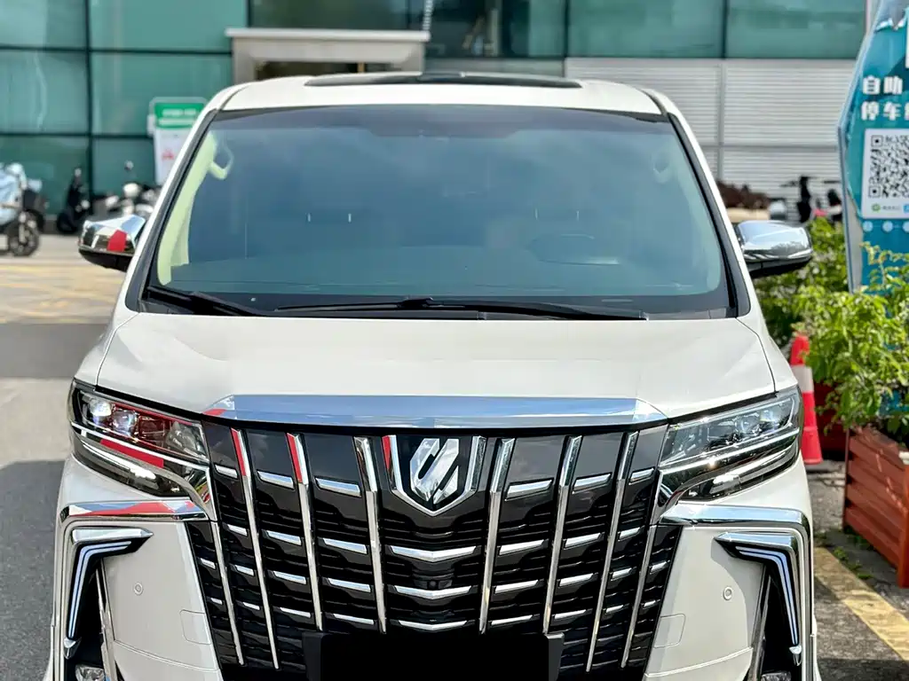 Toyota Alphard 2017 — фото 4