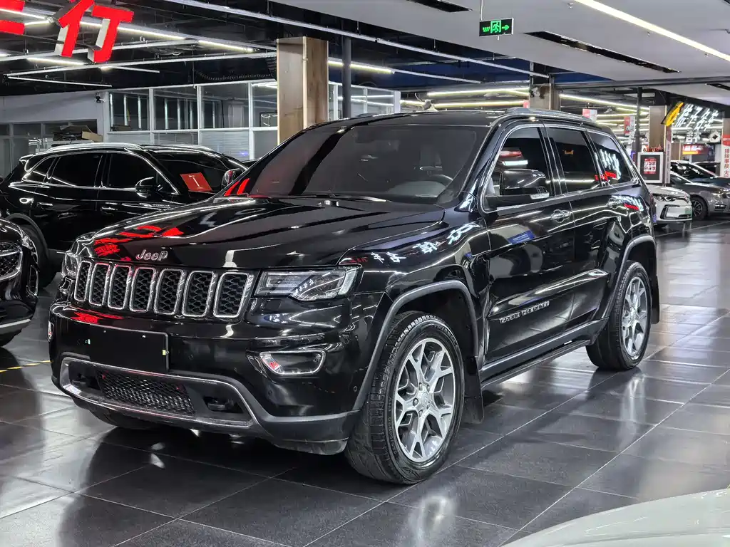 Jeep Grand Cherokee 2021