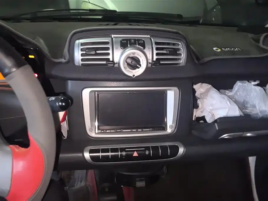 smart Fortwo 2014 — фото 13